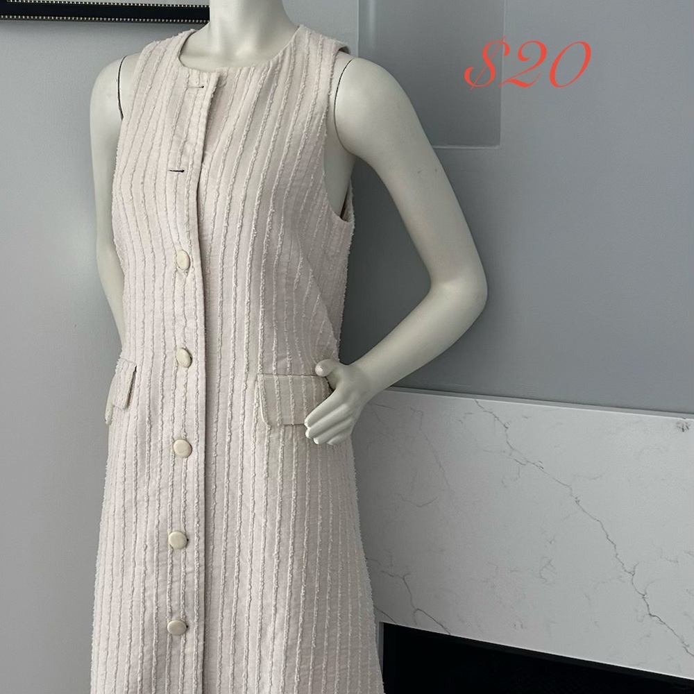 Elegant Cream Sleeveless Dress